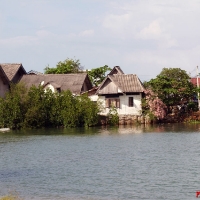 Домики в деревне на воде