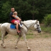 На лошади с ребенком