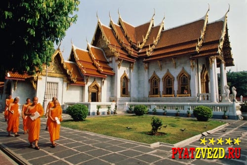 Бангкок и монахи